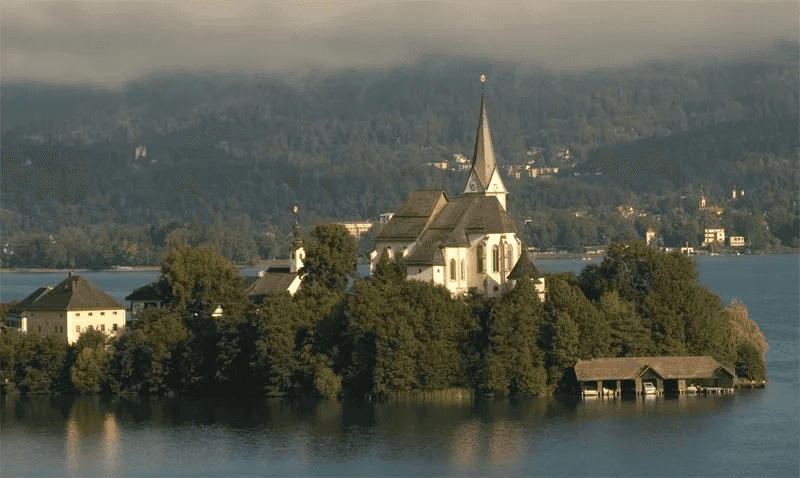 Die Halbinsel Maria Wörth mit ihrer Kirche